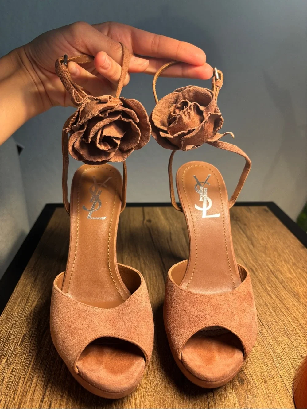 Saint Lauren Size EU 35 Women's Tan Suede Platform Heels with Ankle Tie Rose